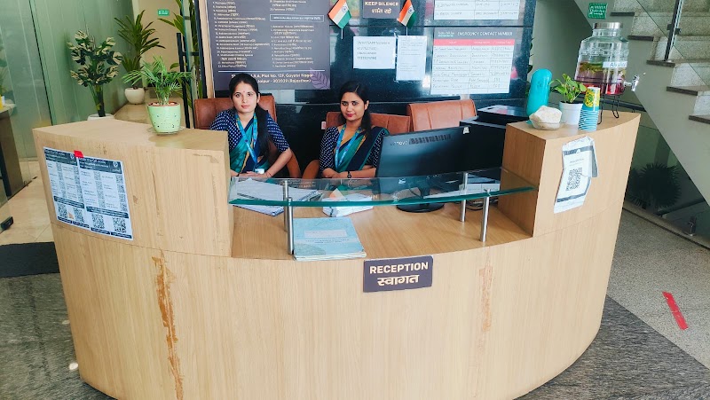 Jeena Sikho HiiMS Sanganer, Jaipur